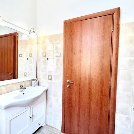 Apartment 5 Minuti A Piedi Dalla Stazione